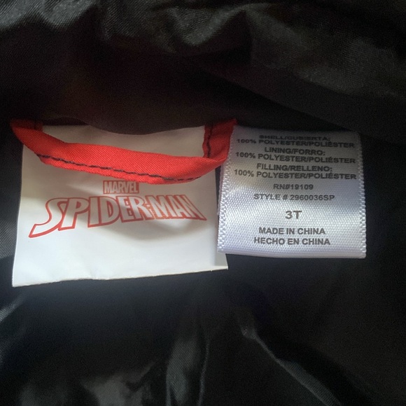 MARVEL Spider-Man Winter Puffer Coat 3T - Picture 2 of 5